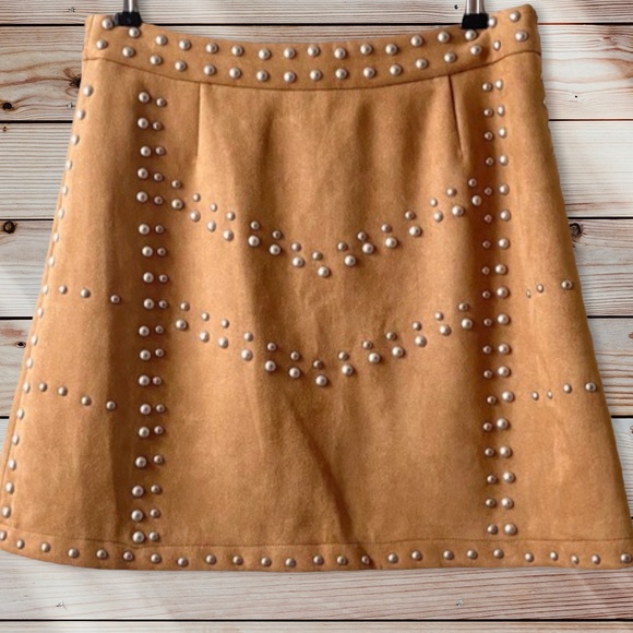 TOBI - JEANNETTE STUDDED FAUX SUEDE A-LINE SKIRT - Picture 2 of 6